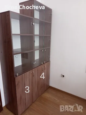 Комплект шкафове за офис с витрини и заключващи се шкафове 