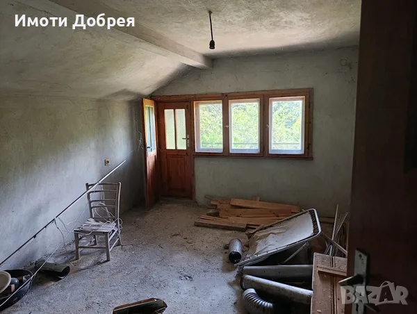 Здрава, масивна двуетажна къща с голям двор в Троянския Балкан -Троян, снимка 12 - Къщи - 55319873
