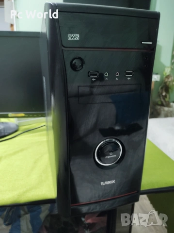 Компютър с монитор