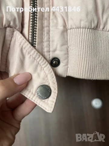  Светлорозово яке тип бомбър Hollister, снимка 3 - Якета - 55578822