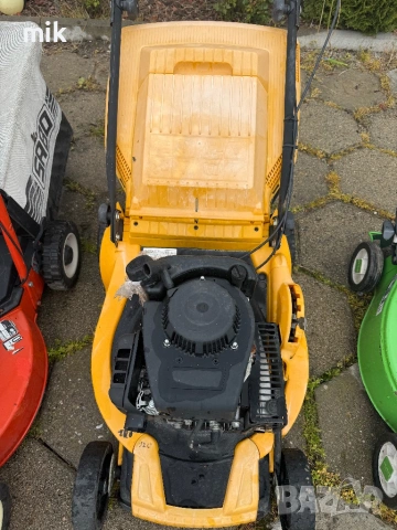 Бензинова косачка с кош, снимка 2 - Градинска техника - 54278975