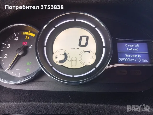 Продавам рено Меган 2010г , снимка 4 - Автомобили и джипове - 55499629