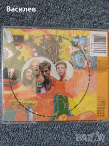 Оригинален CD Red hot chili peppers , снимка 2 - CD дискове - 54439065