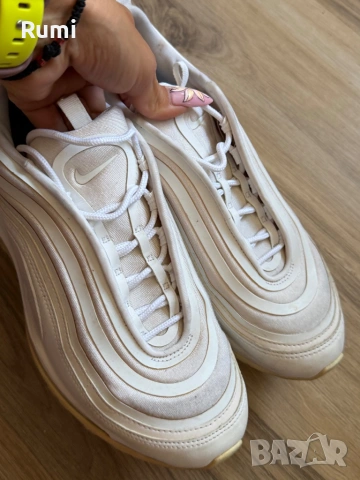 Оригинални маратонки Nike Air Max 97 Ultra ! 41 н, снимка 2 - Маратонки - 54742459