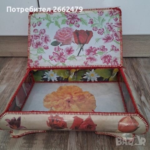 Продавам антикварна кутия за бижута., снимка 2 - Антикварни и старинни предмети - 55169563