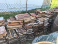 продава здрави тухли четворки и единици,керемиди нов модел и стар модел и дървени греди.отстъпки., снимка 14