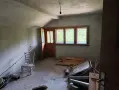Здрава, масивна двуетажна къща с голям двор в Троянския Балкан -Троян, снимка 12