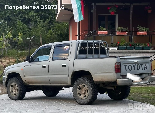 Toyota Hilux D-4D, снимка 13 - Автомобили и джипове - 55178668