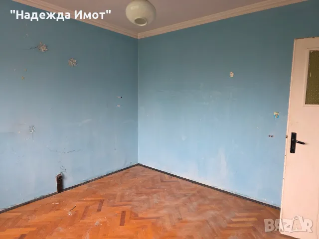 Тристаен апартамент Базар Левски, снимка 5 - Апартаменти - 55399969
