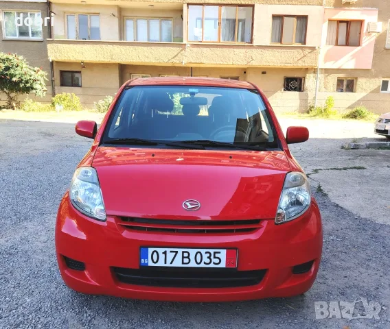 Дайхатсу сайрон 1.0 бензин с верига, климатик 
