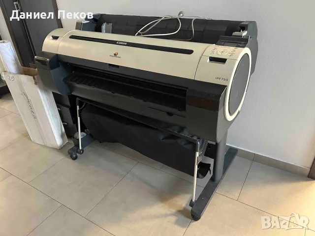 Професионален плотер Canon IPF750 
