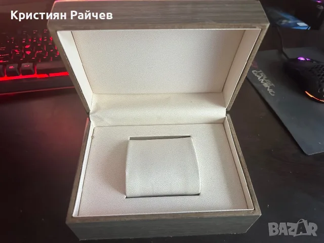 Дървена кътия за часовник, снимка 2 - Подаръци за мъже - 55679812