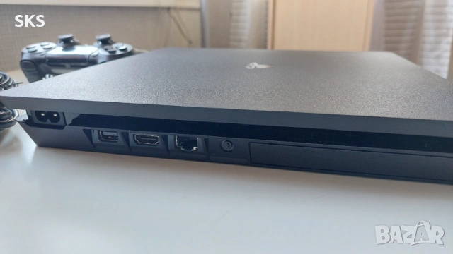 Конзола Sony Playstation 4 slim 1 tb + игра , снимка 4 - PlayStation конзоли - 54454745