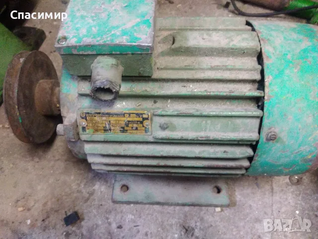 Ел двигател 2,2 kw на 950 обр трифазен Български 
