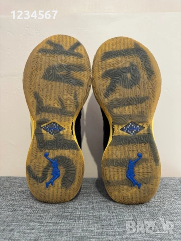 NIKE x LeBron James 20 Uninterrupted., снимка 8 - Маратонки - 54078405