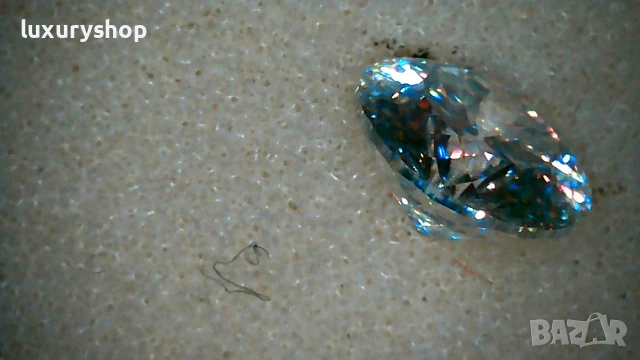 Диамант, Moissanite 100 faceted cut, със сертификат, гравиран номер на камъка - 35 евро - 1 карат, снимка 7 - Пръстени - 55082974