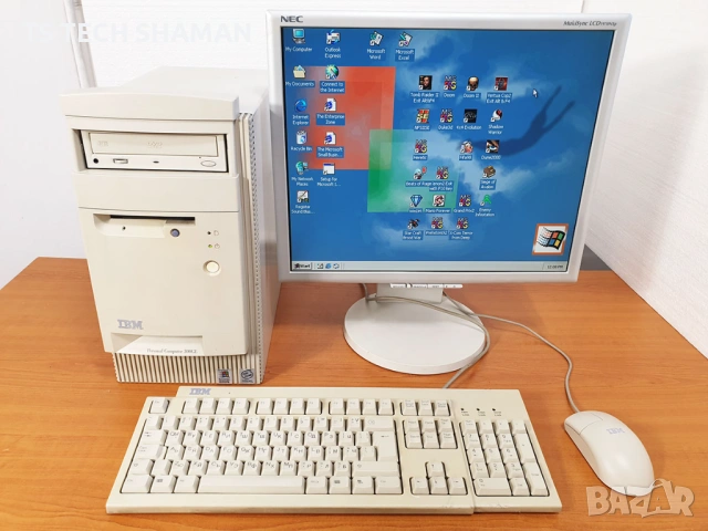 ⭐Продавам рядък ретро компютър IBM 300GL с  WINDOWS 2000 Pro и много ретро игри⭐, снимка 3 - Антикварни и старинни предмети - 54810566