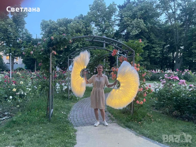 Големи светещи ветрила за танци и сценични изяви