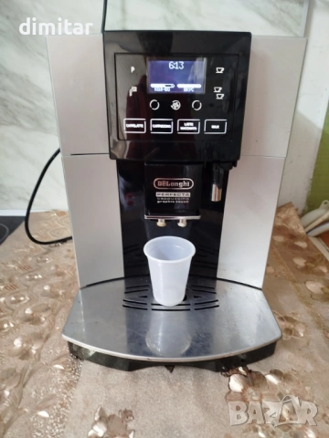 Кафе автомат DELONGHI PERFECTA CAPPUCCINO graphic touch , снимка 2 - Кафемашини - 54786648