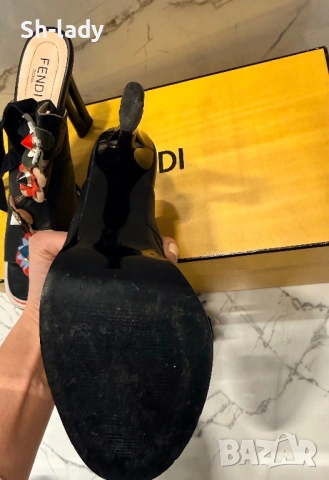 Кожени сандали Фенди, снимка 7 - Сандали - 54072302