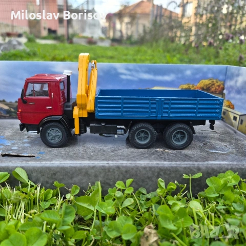 КАМАЗ 5320 с кран HIAB в мащаб 1/43, снимка 3 - Колекции - 54019267