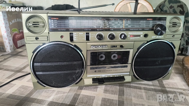 продавам ретро касетофон SHARP GF-5757