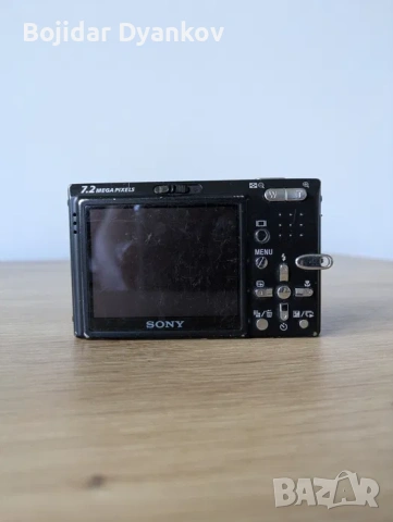 Sony Cyber-shot DSC-T10 РЕТРО СНИМКИ Стил Y2K (Year 2000) Дигитален Фотоапарат Пълен Комплект, снимка 4 - Фотоапарати - 55179302