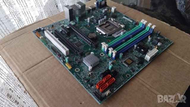 Дънна платка Lenovo ThinkStation E32 IS8XM Socket LGA1150, снимка 3 - Дънни платки - 54001645