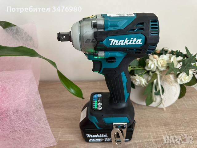 Гайковерт Makita DTW300, 18 V, 330 Nm