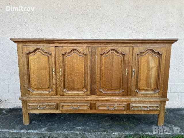 Голям дъбов бюфет – масив + фурнир, 4 врати / 4 чекмеджета
