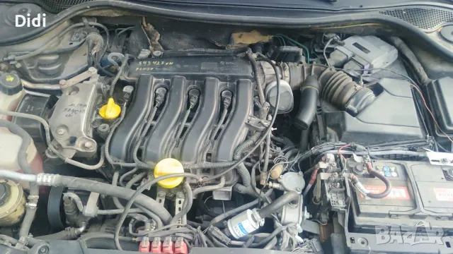 Renault III 1.6 16V, снимка 10 - Автомобили и джипове - 55577819