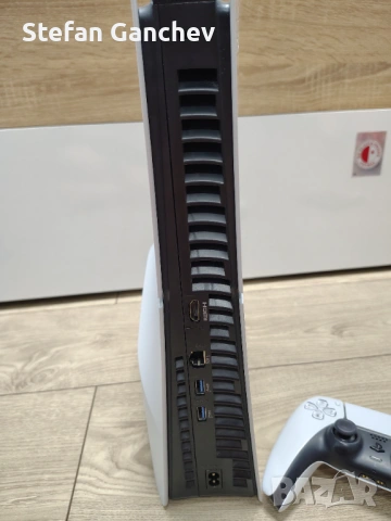 Продавам ps5 в отлично състояние с 10 игри, снимка 2 - PlayStation конзоли - 54900634