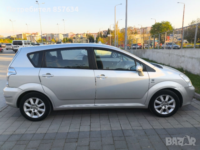 Продавам Toyota Corolla Verso бензин-газ 1,8-129 к.с. 2005 г., снимка 4 - Автомобили и джипове - 54439010