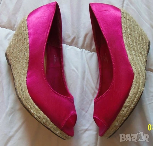 H&M оригинални нови обувки от сатен 