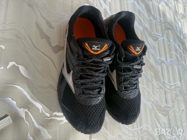 MIZUNO-МАРАТОНКИ №41 много леки  и двете тежат 430 грама, снимка 4 - Маратонки - 54229163