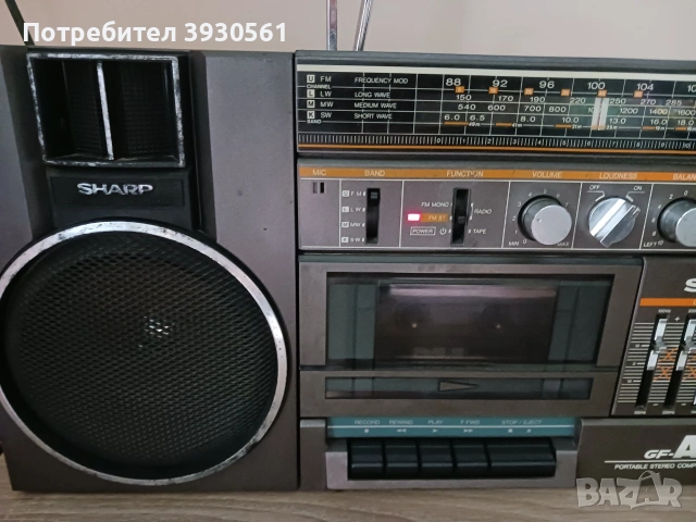 Рядък Колекционерски касетофон SHARP GF A2, снимка 3 - Радиокасетофони, транзистори - 54957799