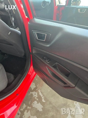 Ford Fiesta 1.6 SE, снимка 10 - Автомобили и джипове - 55285555