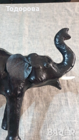 Пластика на слон от естествена кожа, снимка 5 - Антикварни и старинни предмети - 54088450
