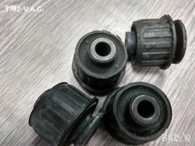 321199419**NEU**VAG***Тампон на моста на предно окачване Passat 1973-1988
