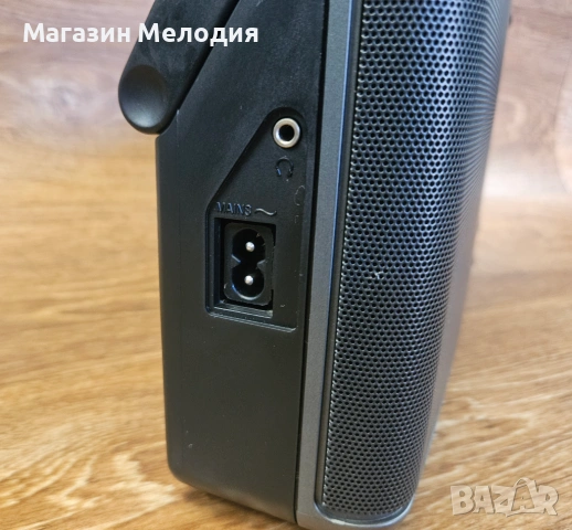 Ретро радиоприемник Grundig Concert Boy 235 – Немско качество и мощен звук, снимка 10 - Радиокасетофони, транзистори - 54589883