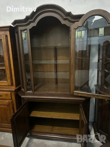 Масивна дъбова витрина, снимка 2 - Секции и витрини - 55379381