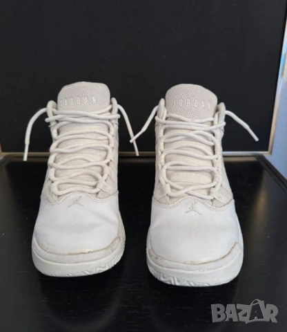 маратонки Nike Air Jordan Max Aura номер 43, снимка 2 - Маратонки - 54635414