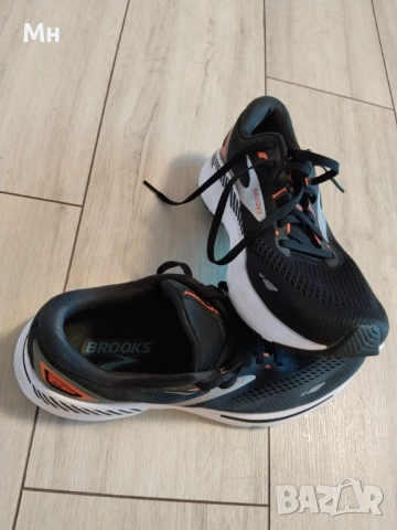 Brooks adrenalin GTS 23, снимка 10 - Маратонки - 54898465