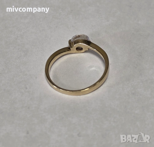 Златен пръстен 2.24гр., снимка 2 - Пръстени - 54206287