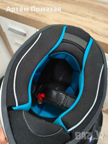 Каска MT Helmets размер S .Като НОВА !! 70€, снимка 5 - Аксесоари и консумативи - 55354735