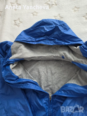 Якенце на Guess, снимка 2 - Детски якета и елеци - 54354610