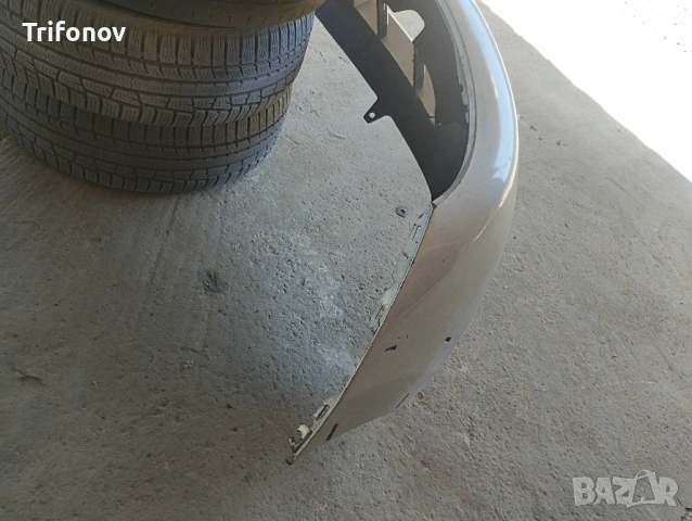 Оригинална предна броня Toyota Hilux 2005-2009, снимка 3 - Части - 54729502