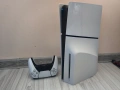 Продавам отличен PS5 Slim (Playstation 5 Slim) + 1 бр. контролер, снимка 1