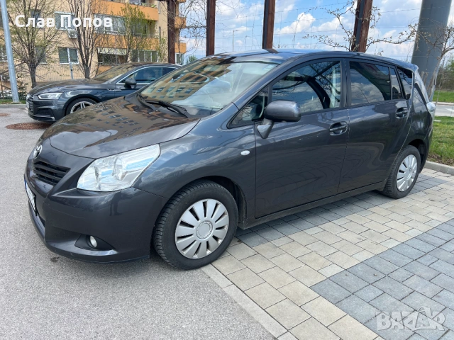 Toyota Verso 2.0D-4D 126, снимка 5 - Автомобили и джипове - 54580880
