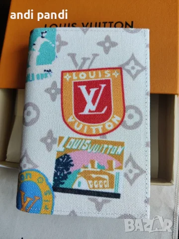 дамски портмонета/калъфи за паспорт Louis Vuitton , снимка 13 - Портфейли, портмонета - 55498593